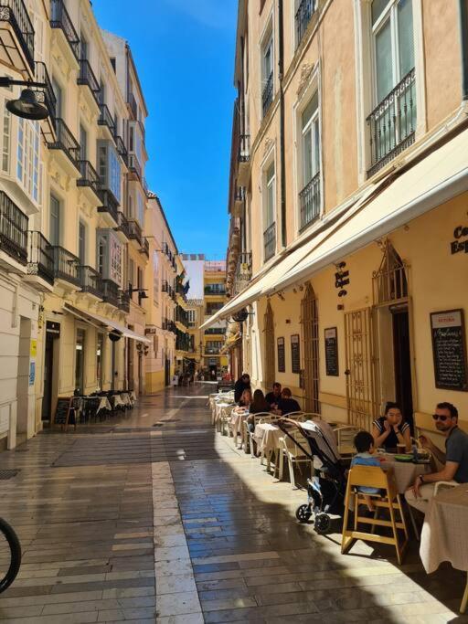 Centrico Apartamento En Malaga Bagian luar foto